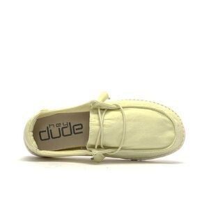 Hey Dude Loafer Shoe Low Top Wendy Beige size 9